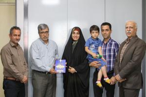 فرزند جانباز شهید شاه‌نظری پرچمدار نوسازی مدرسه ای در روستای قلعه بالا هرند شد