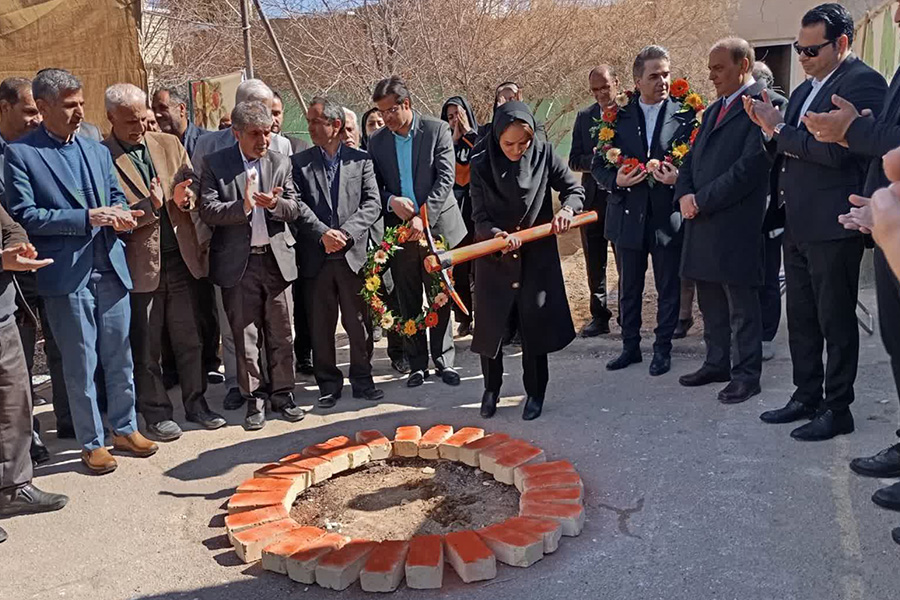 14031123 1 کلنگ زنی مدرسه روستای مرغ برخوار