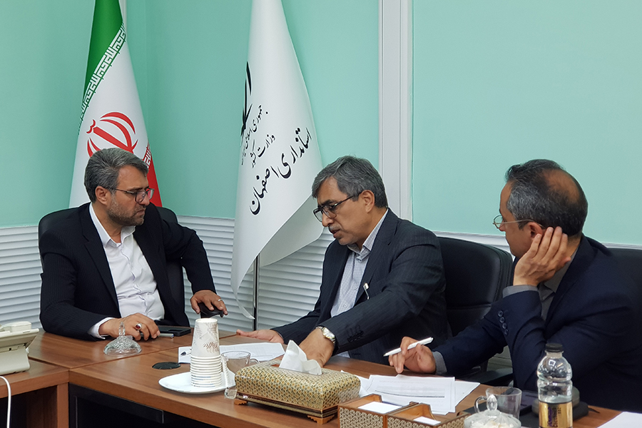 14040123 2 دیدار با مدیرکل امور شهری استانداری
