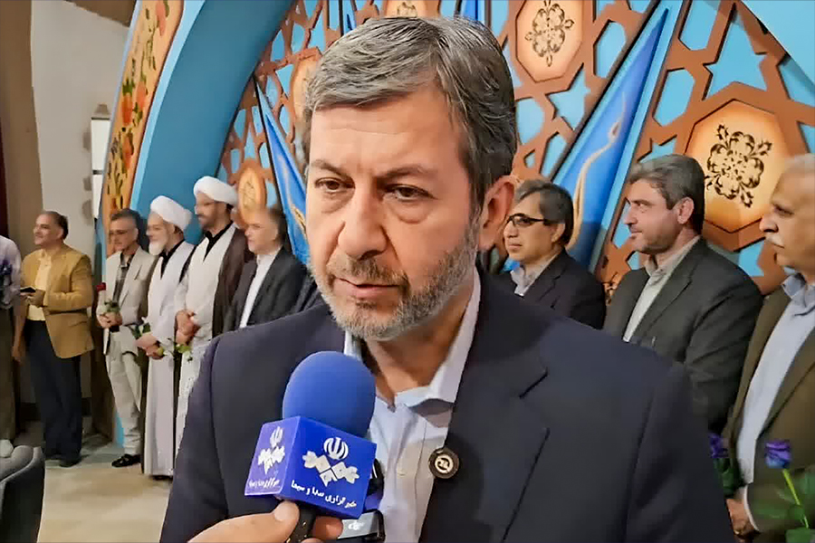 14040429 همایش پنل های خورشیدی و هوشمند سازی مدارس فلاورجان