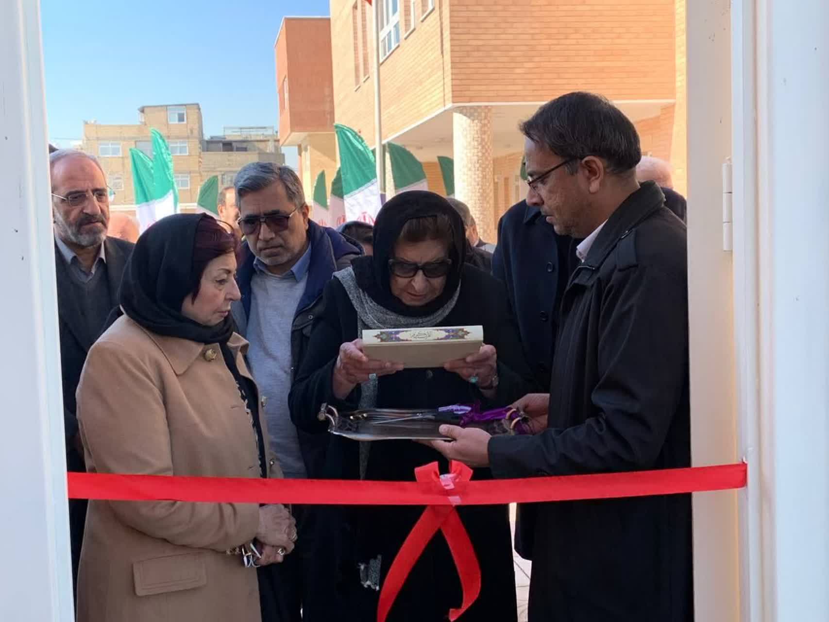 14041010 ناحیه چهار افتتاح چمن مصنوعی